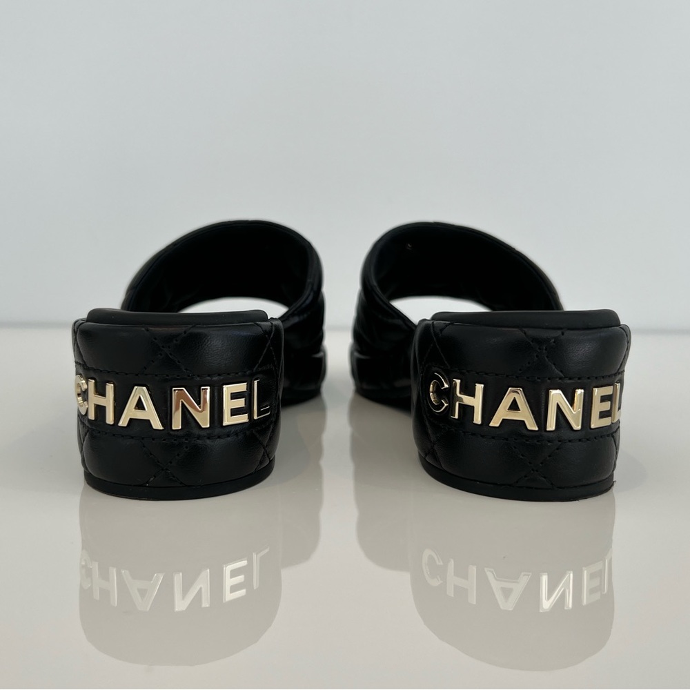 CHANEL 23C BLACK LEATHER PLATFORM SLIDE SANDALS SIZE IT 38 / US 8 - Picture 14 of 15